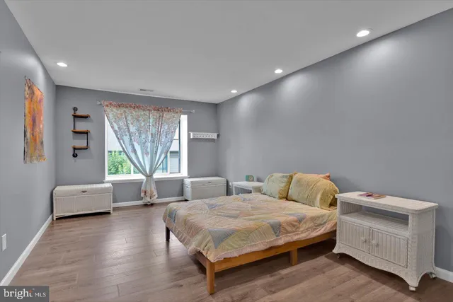 $325,000 | 906 Chesterwood Court, Marlton, NJ 08053