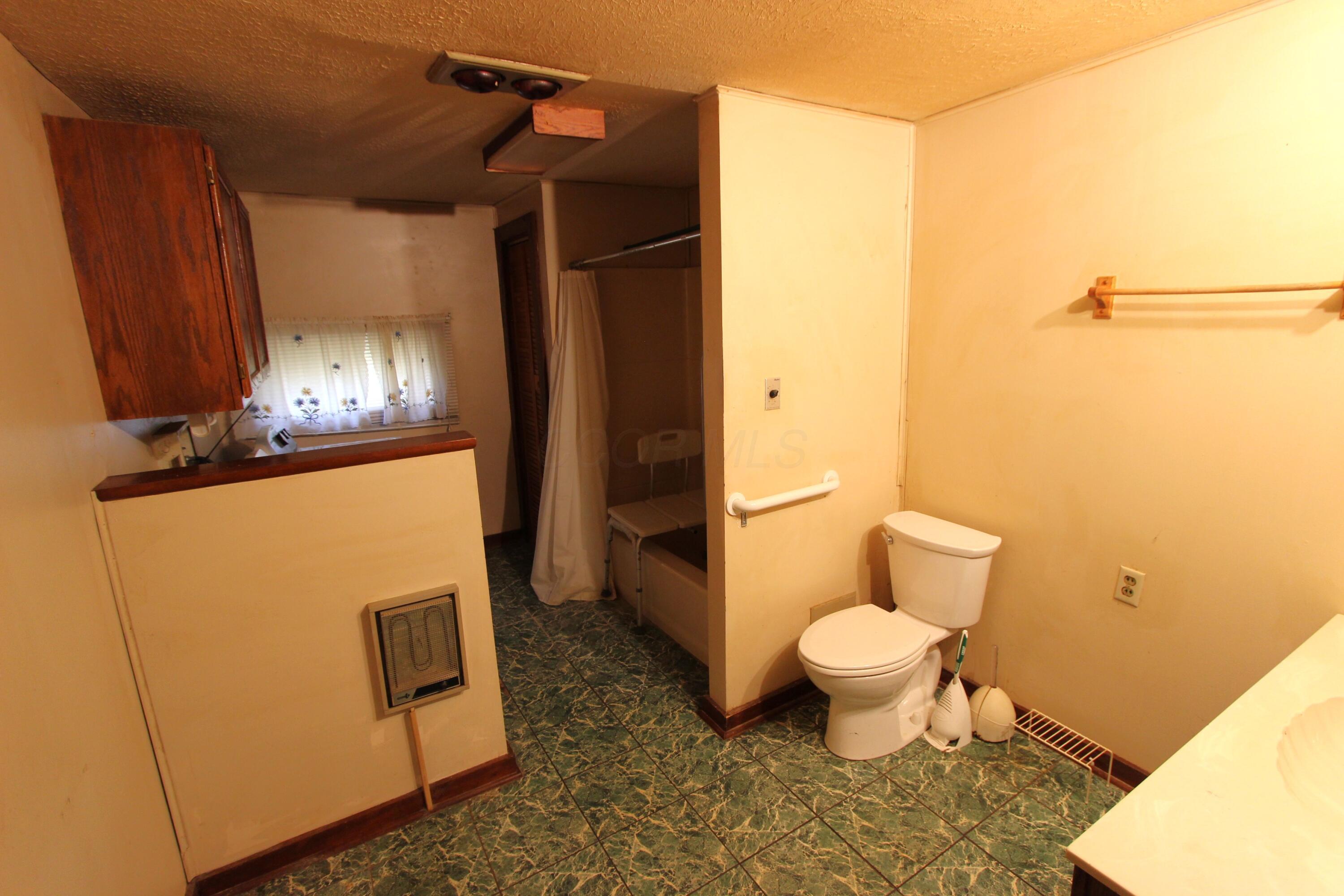 5502 Columbus Road Centerburg, OH 43011 - Photo 21 of 33 IMG_8211