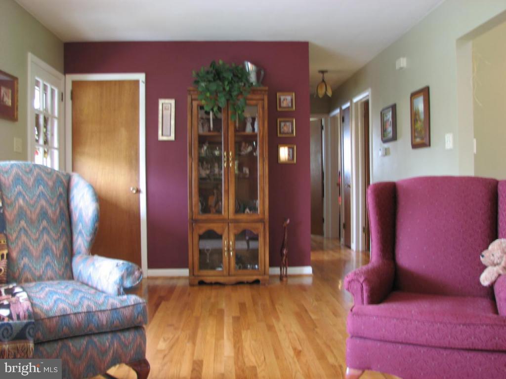 1041 Nissley Road Lancaster, PA 17601 - Photo 4 of 10 Gallery Image 4