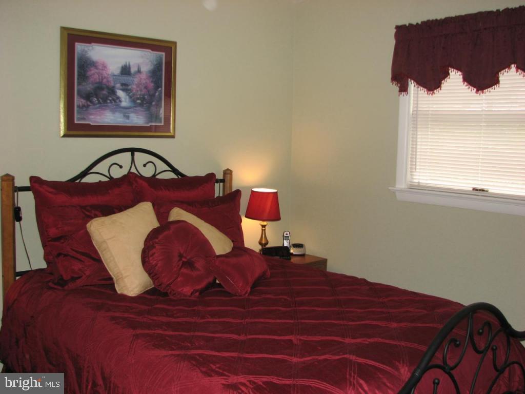 1041 Nissley Road Lancaster, PA 17601 - Photo 5 of 10 Gallery Image 5