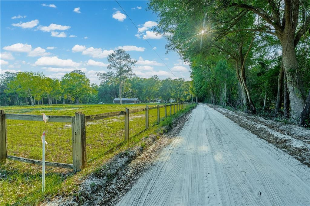 264 Williams Loop Waycross, GA 31503 - Photo 13 of 33