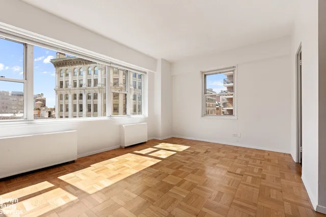 $1,420,000 | 60 East 8th Street, Unit 12N | Greenwich Village