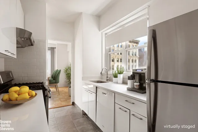 $1,420,000 | 60 East 8th Street, Unit 12N | Greenwich Village