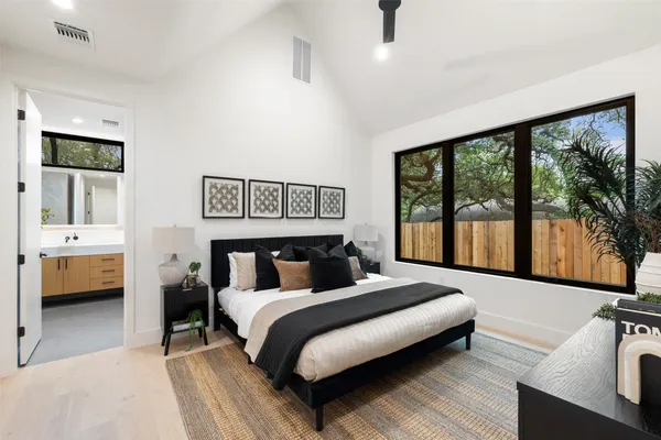 $1,100,000 | 2611 Oak Crest Avenue, Unit B, Austin, TX 78704