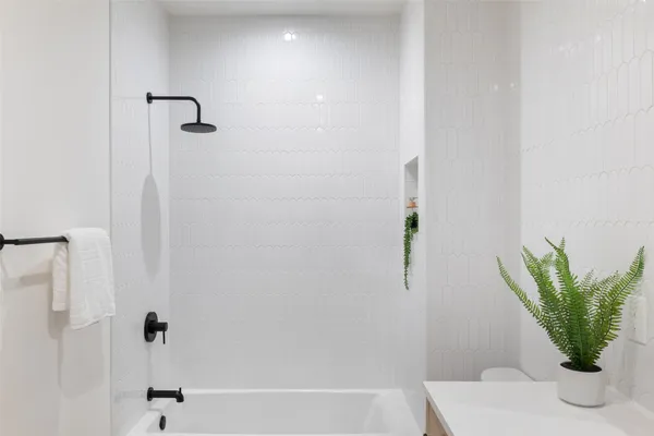 $1,100,000 | 2611 Oak Crest Avenue, Unit B, Austin, TX 78704