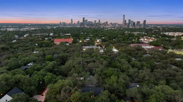 $1,100,000 | 2611 Oak Crest Avenue, Unit B, Austin, TX 78704