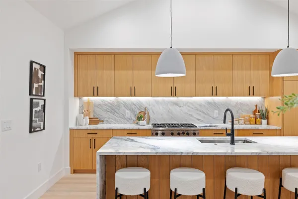 $1,100,000 | 2611 Oak Crest Avenue, Unit B, Austin, TX 78704