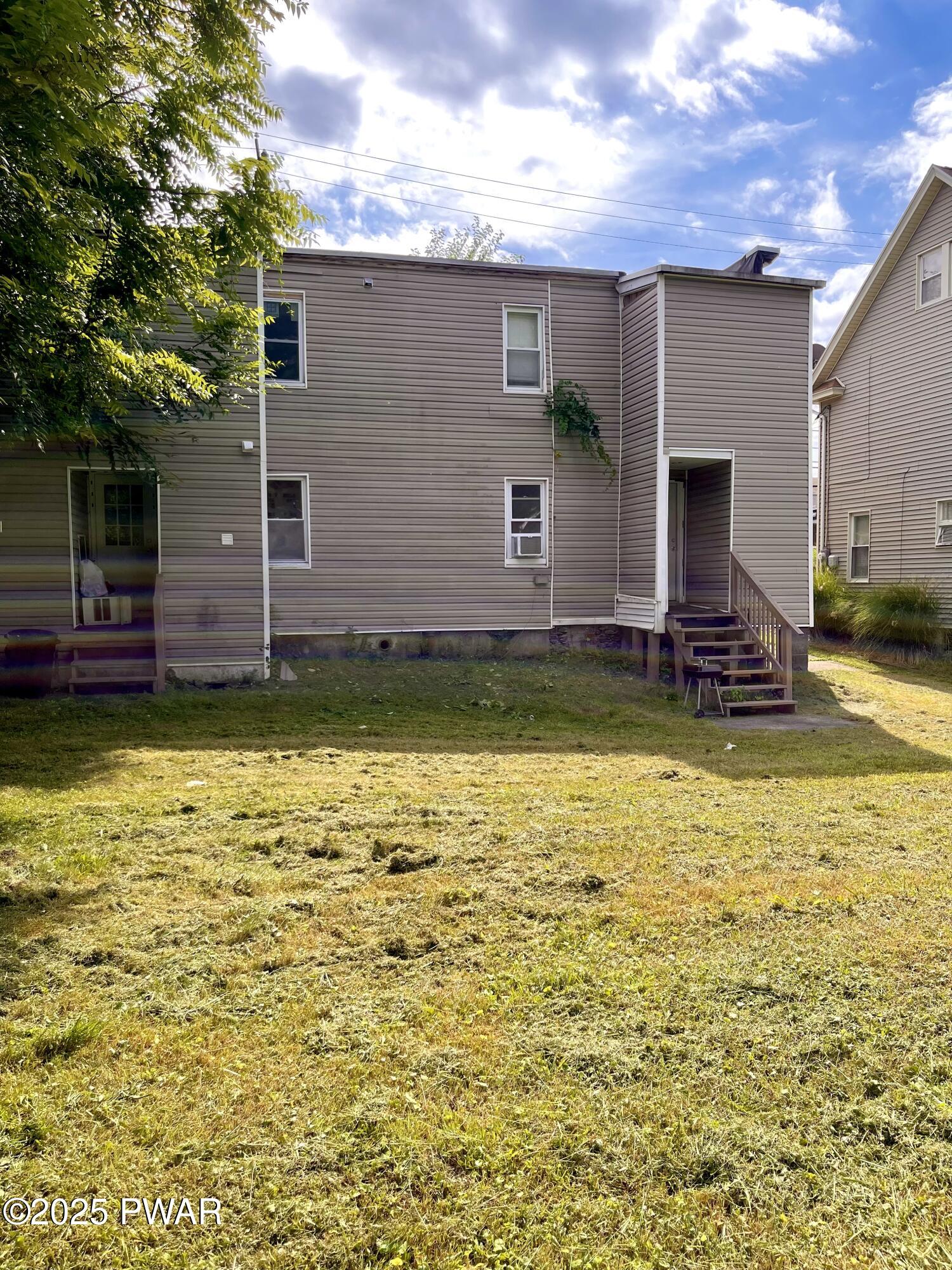 317 Larch Street Scranton, PA 18509 - Photo 5 of 29
