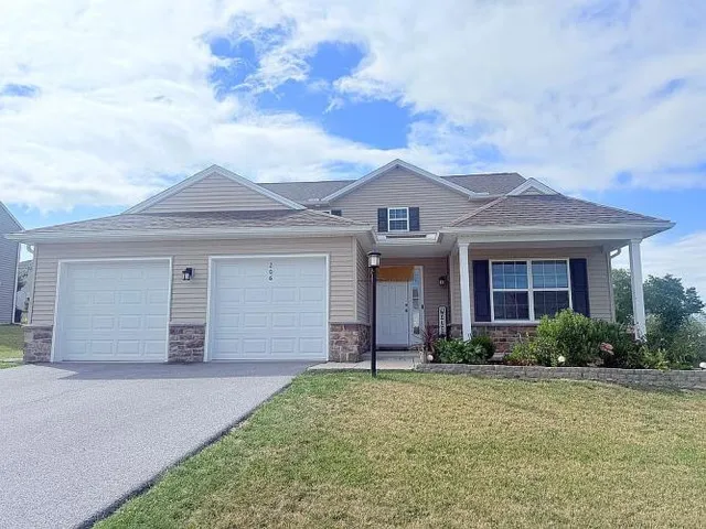 $479,900 | 206 Eagle Road, Dillsburg, PA 17019