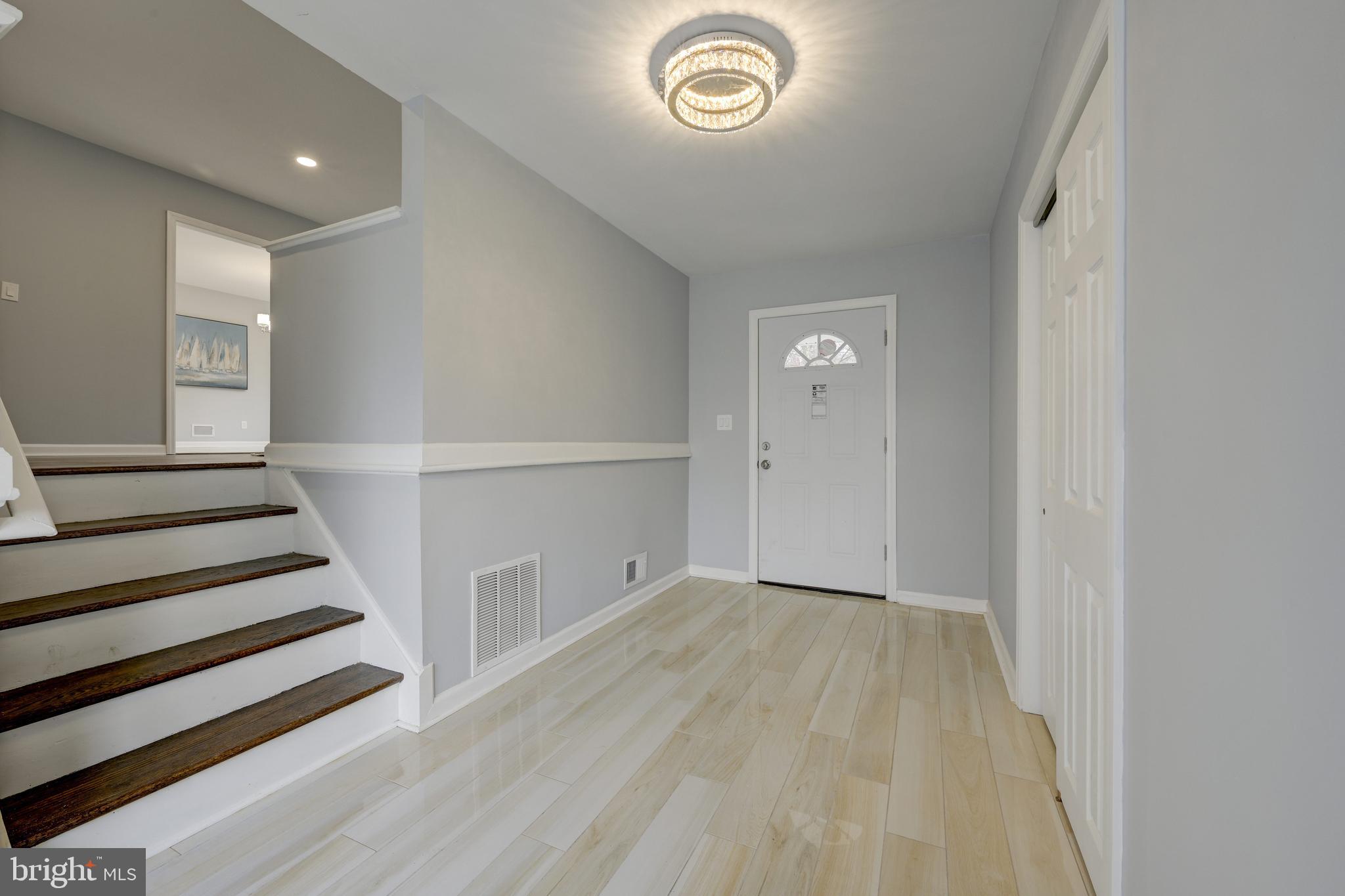 35 Maple Stream Road Hightstown, NJ 08520 - Photo 5 of 25 Gallery Image 5