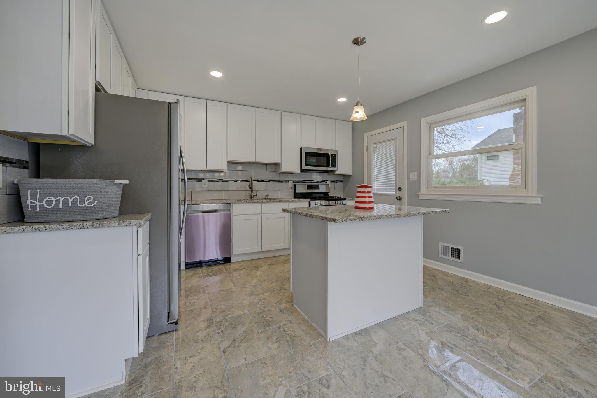 35 Maple Stream Road Hightstown, NJ 08520 - Photo 9 of 25 Gallery Image 9