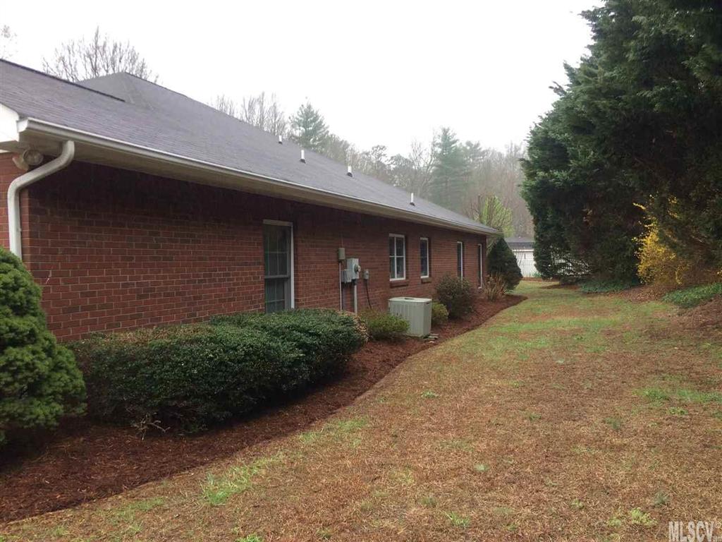 3173 Rocky Road Lenoir, NC 28645 - Photo 7 of 20 Gallery Image 7