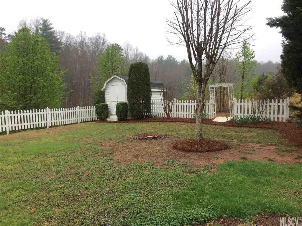 3173 Rocky Road Lenoir, NC 28645 - Photo 9 of 20 Gallery Image 9