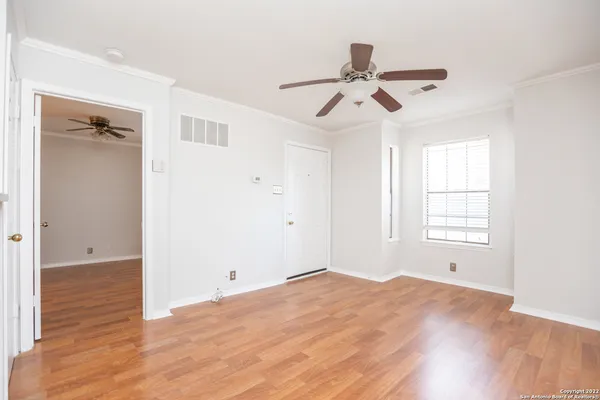 $950 | 11610 Vance Jackson, Unit 1095, San Antonio, TX 78230