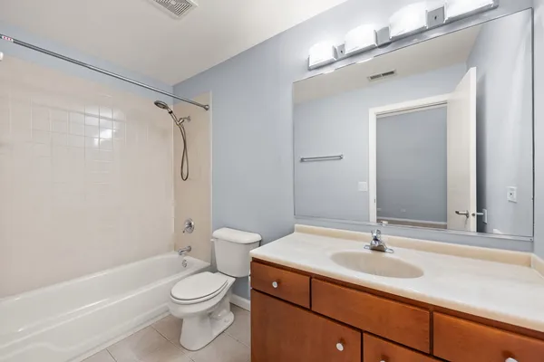 $225,000 | 1307 South Wabash Avenue, Unit 606, Chicago, IL 60605