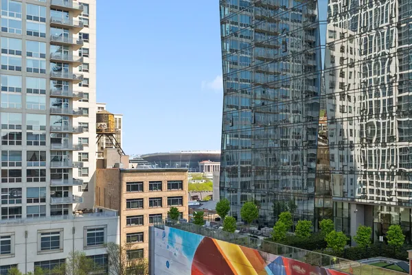 $225,000 | 1307 South Wabash Avenue, Unit 606, Chicago, IL 60605