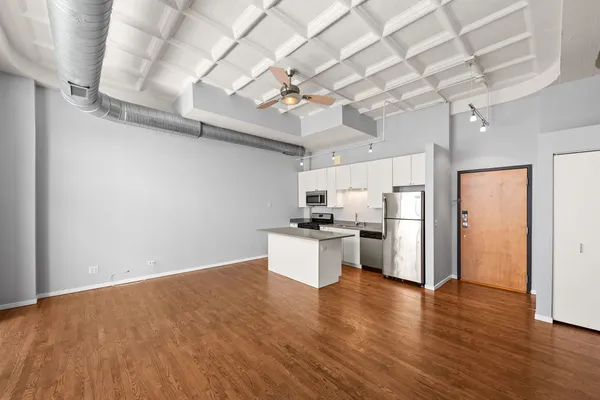 $225,000 | 1307 South Wabash Avenue, Unit 606, Chicago, IL 60605