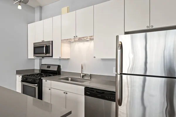 $225,000 | 1307 South Wabash Avenue, Unit 606, Chicago, IL 60605