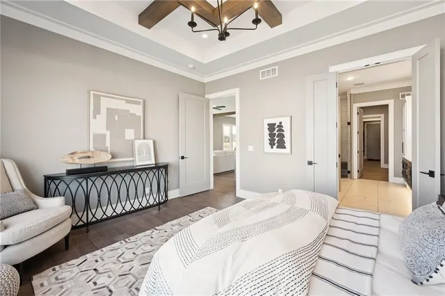 $1,084,856 | 13709 Pembroke Lane, Leawood, KS 66224