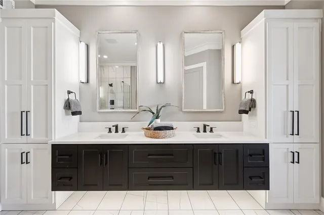 $1,084,856 | 13709 Pembroke Lane, Leawood, KS 66224