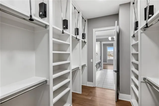 $1,050,000 | 13709 Pembroke Lane, Leawood, KS 66224