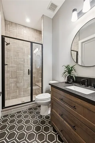 $1,084,856 | 13709 Pembroke Lane, Leawood, KS 66224