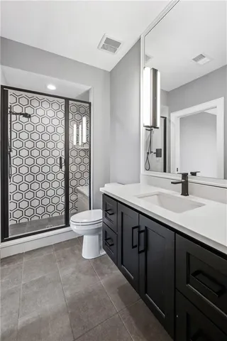 $1,050,000 | 13709 Pembroke Lane, Leawood, KS 66224