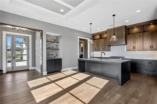 $1,050,000 | 13709 Pembroke Lane, Leawood, KS 66224