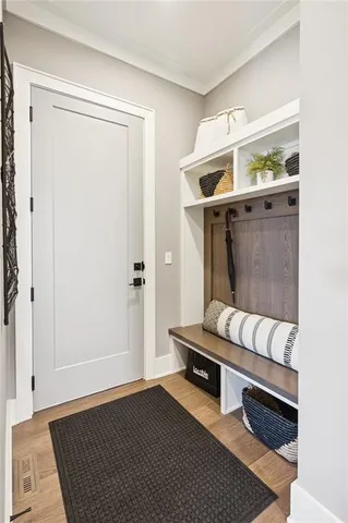 $1,084,856 | 13709 Pembroke Lane, Leawood, KS 66224