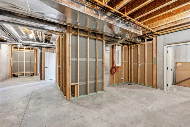 $1,084,856 | 13709 Pembroke Lane, Leawood, KS 66224