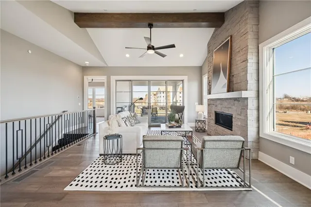 $1,084,856 | 13709 Pembroke Lane, Leawood, KS 66224