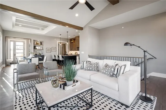 $1,084,856 | 13709 Pembroke Lane, Leawood, KS 66224