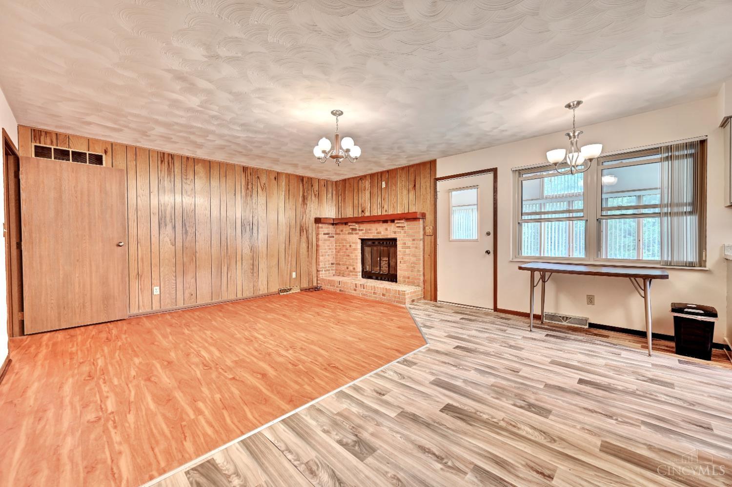 8043 Dimmick Road West Chester, OH 45241 - Photo 13 of 35 Family Room & Kitchen Area