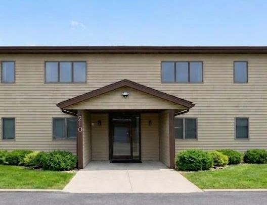 210 Sargent Drive, Unit 103 Red Wing, MN 55066 - Photo 1 of 15