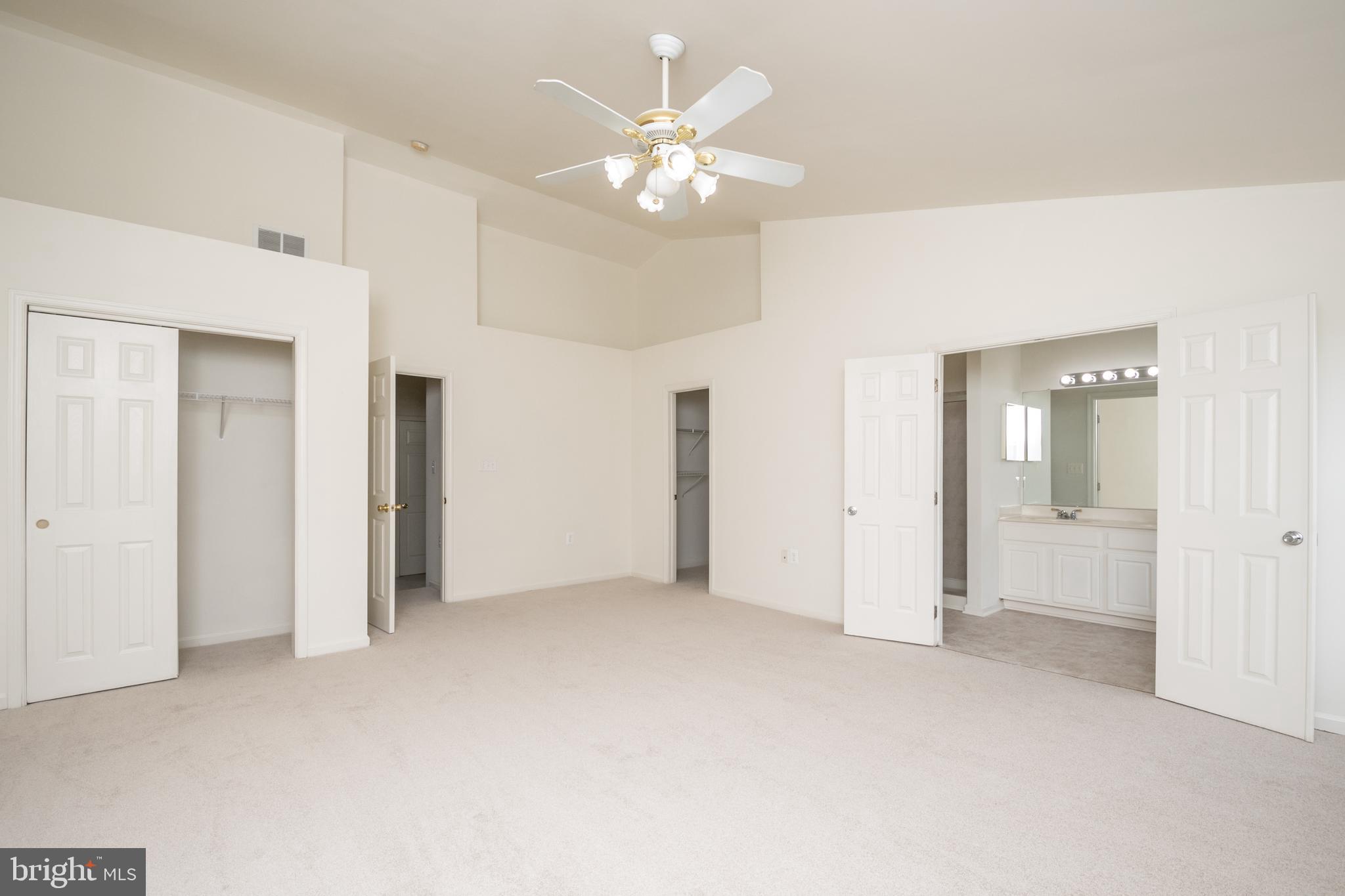 21496 Tamarack Ridge Square Sterling, VA 20164 - Photo 21 of 34 Gallery Image 21