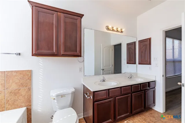 $429,900 | 2995 Freemont Street, Round Rock, TX 78681