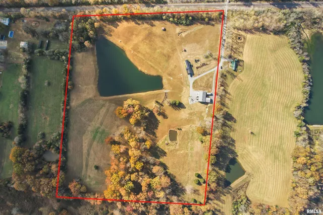 $450,000 | 221 East Gore Street, Goreville, IL 62939