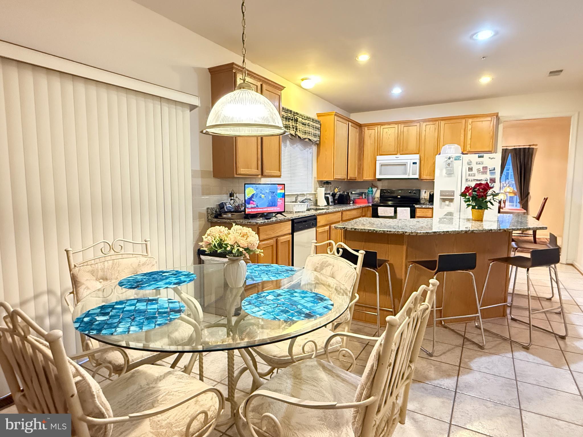 3114 Collins Street Clinton, MD 20735 - Photo 4 of 37 Breakfast to kitchen view