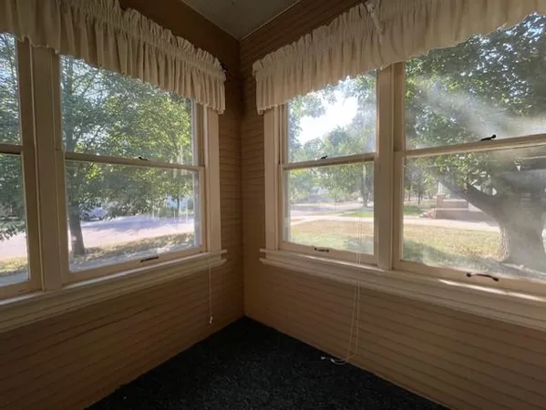 $105,000 | 1011 6th Avenue, Mountain Lake, MN 56159