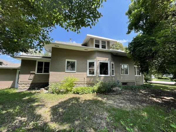 $105,000 | 1011 6th Avenue, Mountain Lake, MN 56159