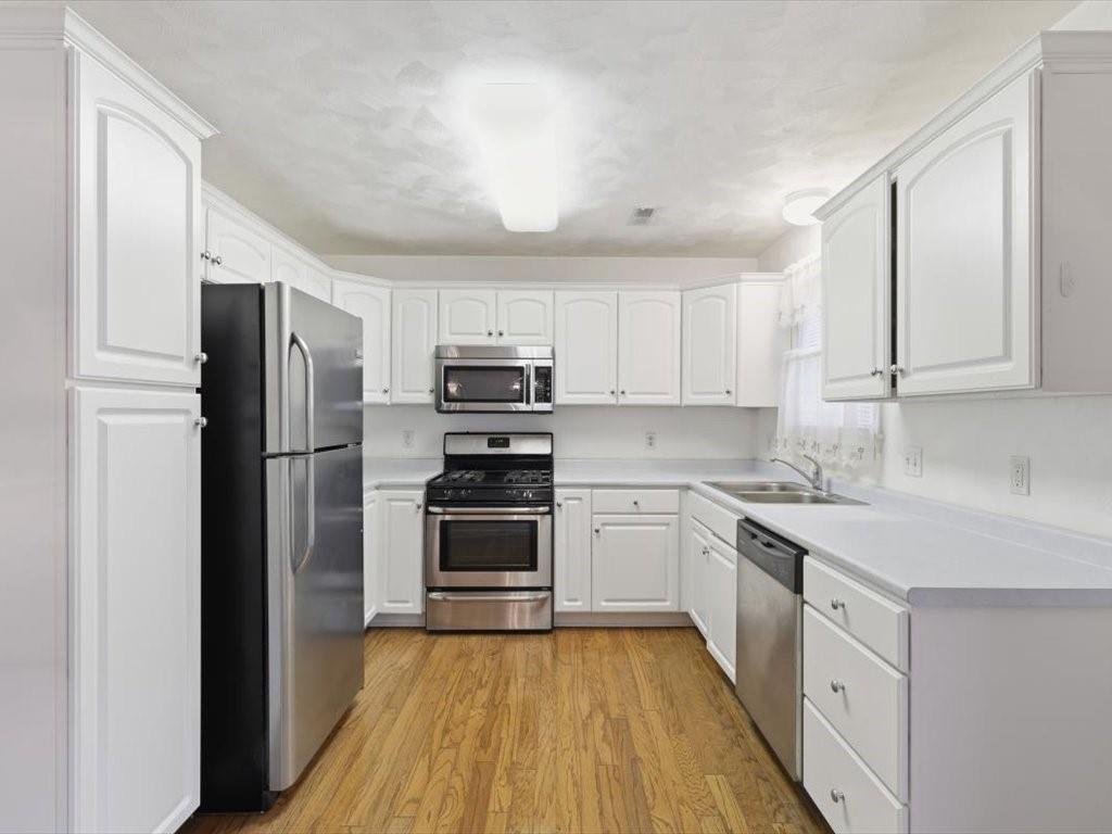 2003 Ridge Road McKeesport, PA 15135 - Photo 11 of 50 Kitchen