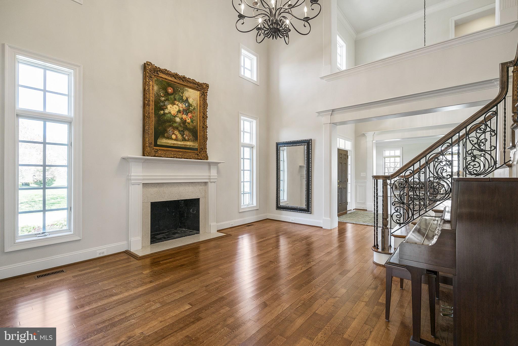 41382 Raspberry Drive Leesburg, VA 20176 - Photo 43 of 43 Spacious floor plan and fireplace in living room