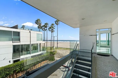 $9,200,000 | 2419 Ocean Front Walk, Venice, CA 90291
