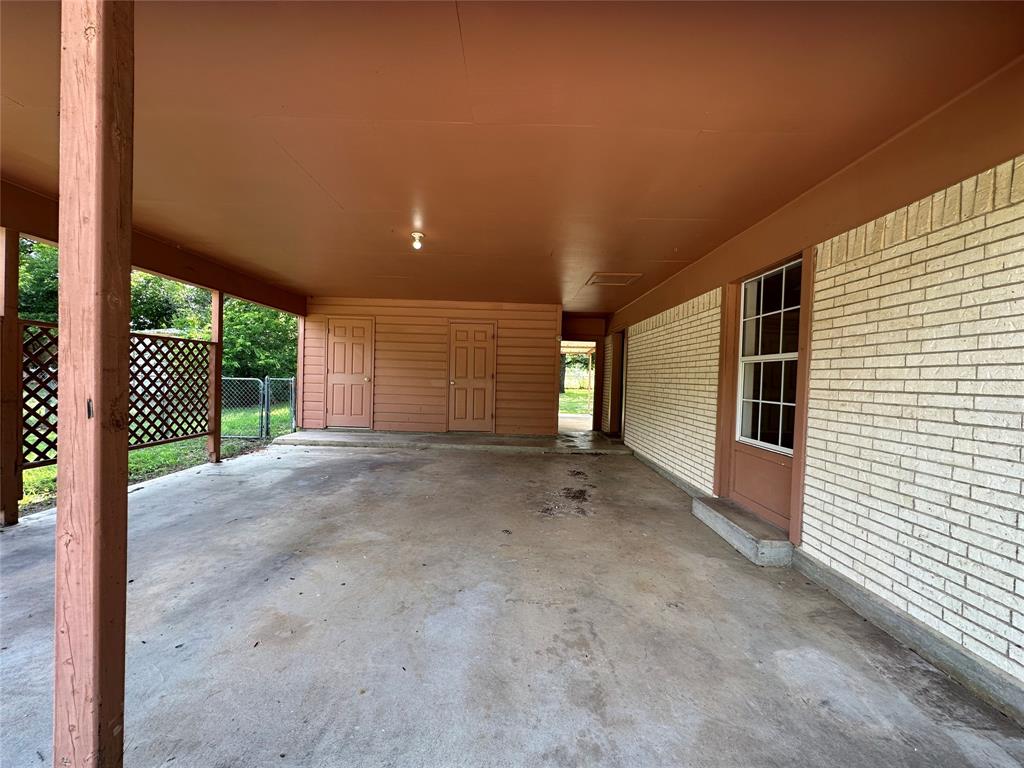 303 North Victor Street Comanche, TX 76442 - Photo 8 of 12