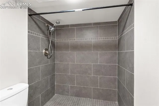 $437,500 | 7 Kingsbridge Place, Pueblo, CO 81001