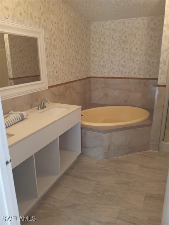 618 Hunting Club Avenue Clewiston, FL 33440 - Photo 12 of 32 a bathroom with a sink a toilet and a mirror