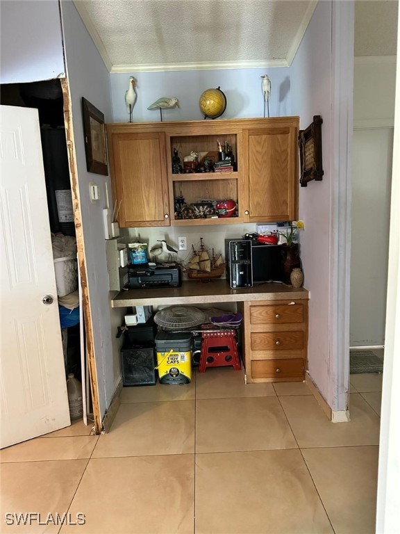 618 Hunting Club Avenue Clewiston, FL 33440 - Photo 20 of 32 a kitchen with stainless steel appliances a stove and a refrigerator