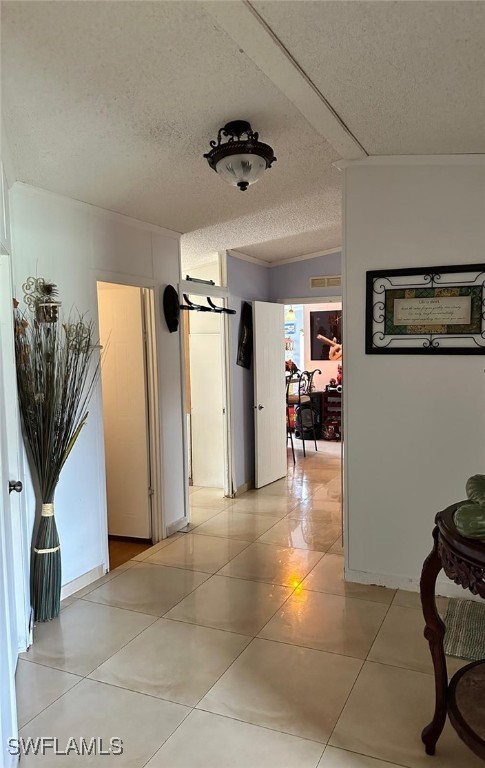 618 Hunting Club Avenue Clewiston, FL 33440 - Photo 25 of 32 a view of livingroom with furniture and a refrigerator