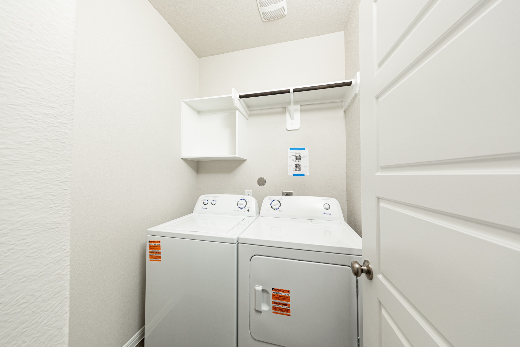 3058 Nickell Back Drive Conroe, TX 77301 - Photo 12 of 25 a utility room with dryer and washer