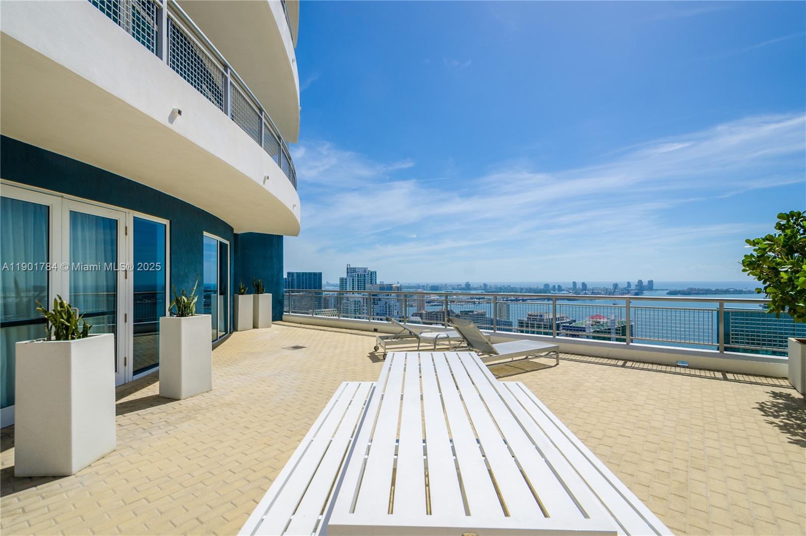 60 Southwest 13th Street, Unit 2019 Miami, FL 33130 - Photo 26 of 27